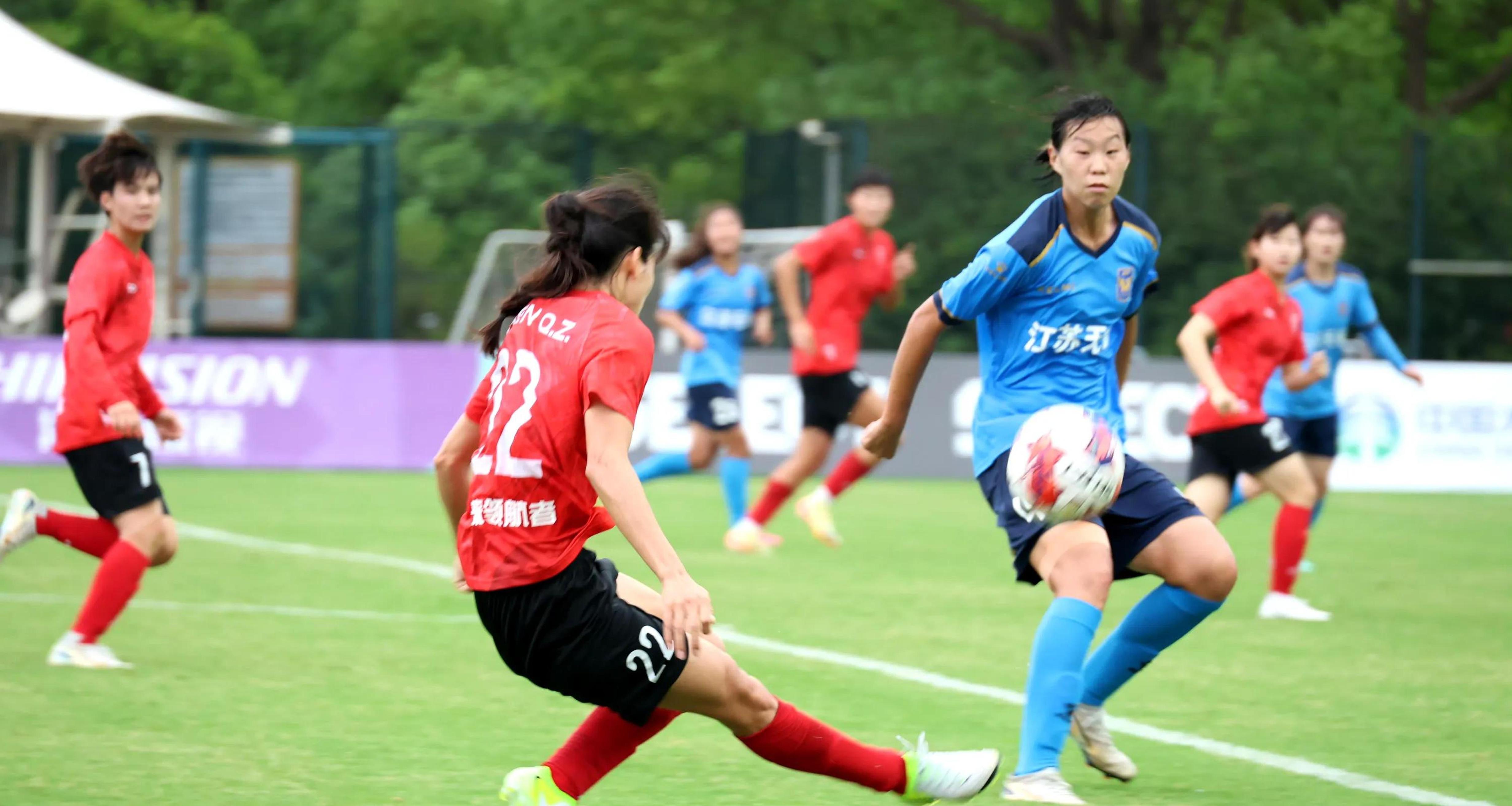 九游体育官网-关于体育盛事：女足比赛选手精湛技艺展现的信息