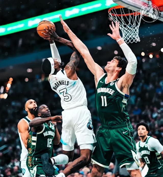 包含雄鹿再战凯尔特人，字母哥全面发威逆转胜利的词条