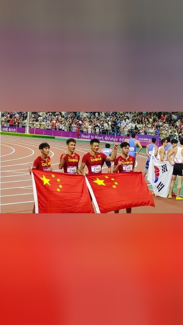 运动员们充满斗志,冲向胜利 运动员们充满斗志,冲向胜利