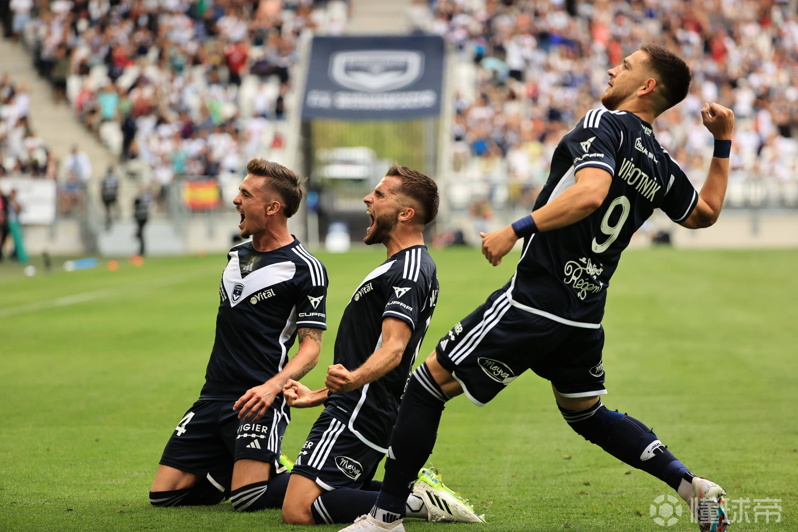 波尔多主场比赛，努力争夺胜利