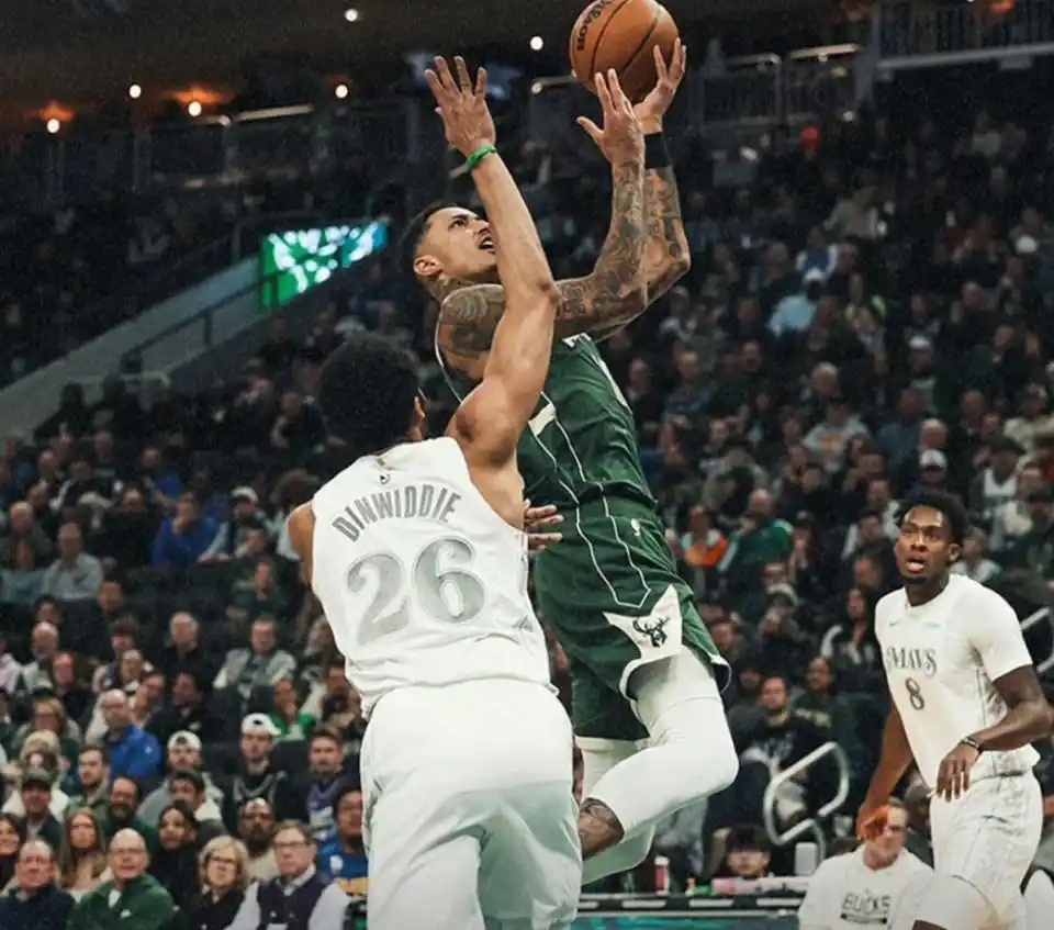 九游体育-关于雄鹿客场取胜，字母哥发挥全面砍下三双的信息