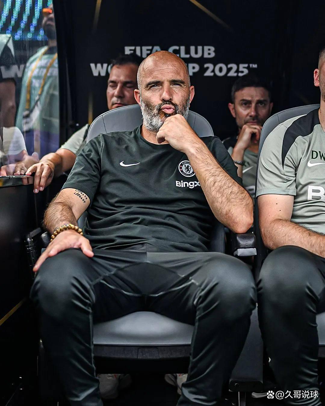 包含马赛客场不敌克莱蒙，战绩陷入低谷的词条