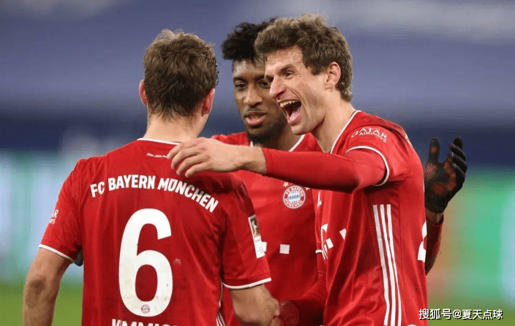 拜仁慕尼黑前锋火力全开，助球队战胜对手的简单介绍
